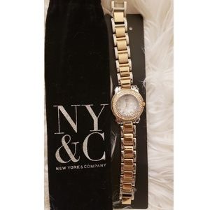 New York and Company Watch
